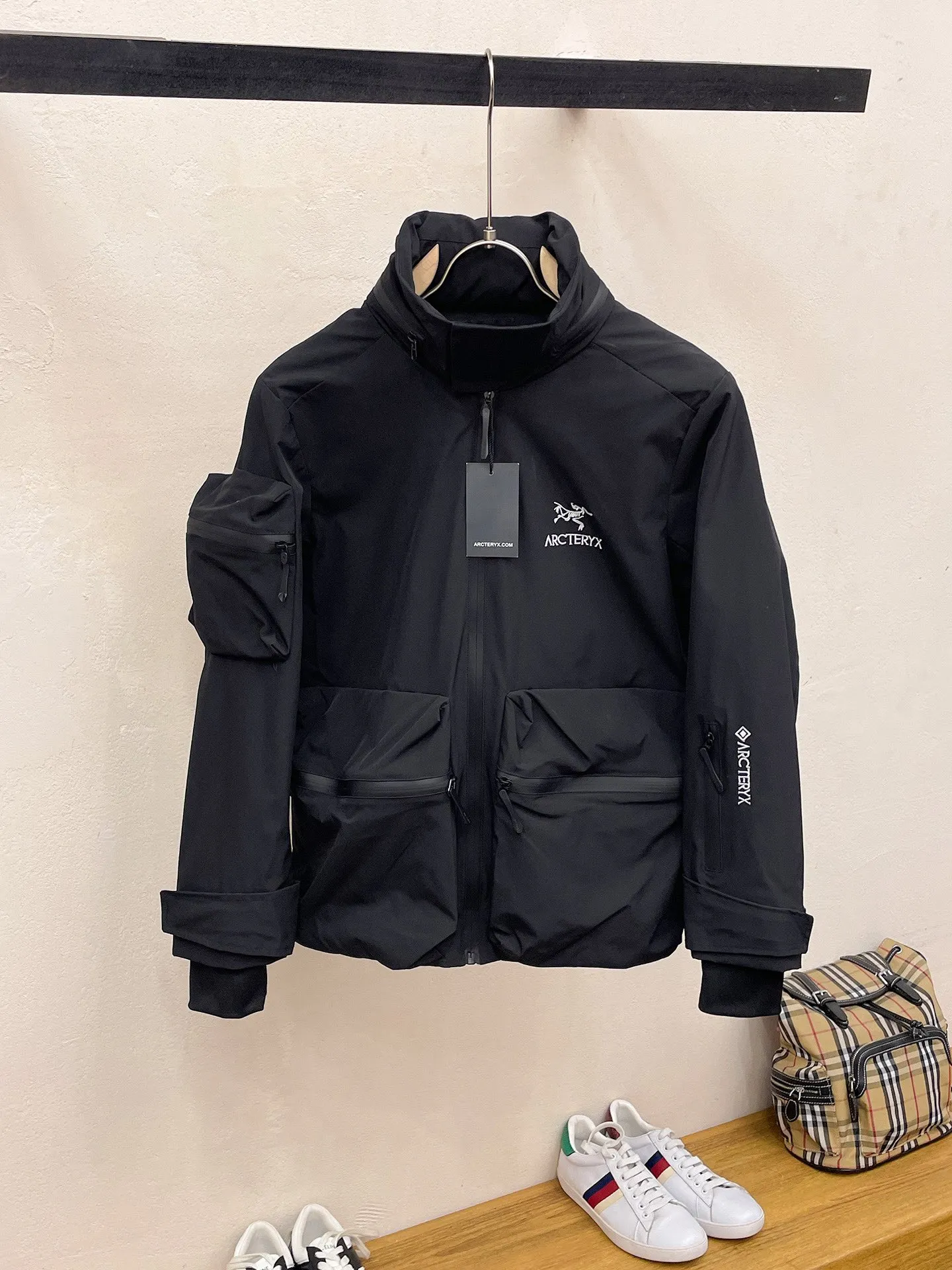 Same Style， ， 2026 New Arrival ， Original Premium Breathable ， ， ， Quality。 ， Sizes：M～3XL，